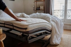 découvrez quel matelas choisir pour un lit électrique 80x200 grâce à notre guide complet, alliant confort, soutien et adaptabilité pour un sommeil optimal.